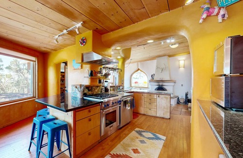 Valdez House | House ∙ 3 bedrooms ∙ 9 guests