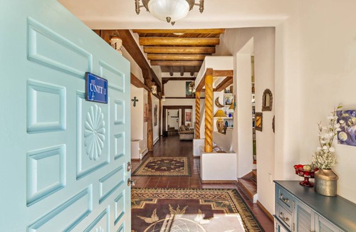 Canoncito House | House ∙ 7 bedrooms ∙ 22 guests