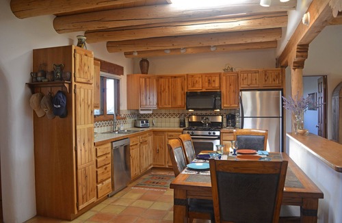 Taos House | House of the Turquoise Gate 360 Degree Views with Enclosed Yard