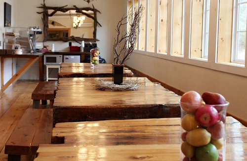 Killington House | Huge 4 Bedroom Guesthouse - Great Common Space, Breakfast included