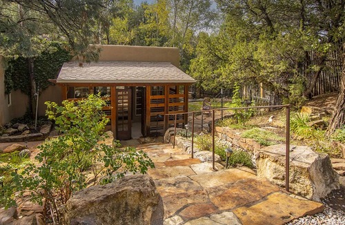North Hills House | Hyde Park Haven - Across the Street from 10,000 Waves!