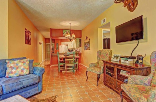 New Braunfels Condo | IC 110 Comal Corral