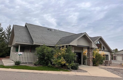 Crosslake House | Ideal location in Crosslake on the Whitefish Chain! Sleeps 12 with indoor pool!