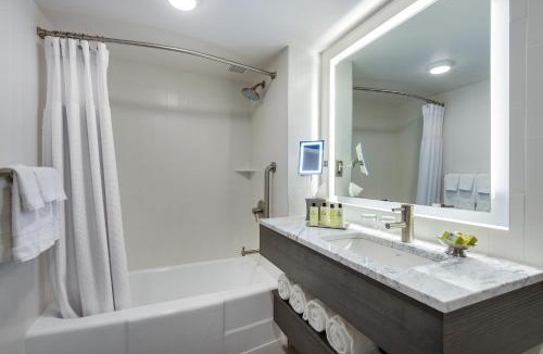Core Hotel | InterContinental St. Paul Riverfront by IHG