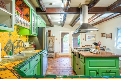 Taos House | Inviting dog-friendly house with hot tub, patio, grill, & W/D