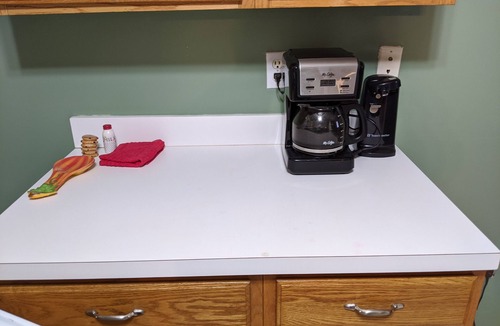 Monroe Apartment | Jack's Joint's Apt #4