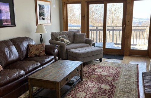 North Troy House | Jay Peak Resort - Luxury ski-In/ski-out - 5 bedroom, 4 bath end unit townhouse