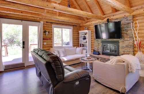 Jemez Springs House | Jemez Springs Mountain Oasis - Hot Springs Nearby!