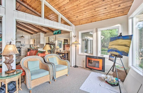 New Prague House | Jordan Home w/Boat House & Dock on Cedar Lake