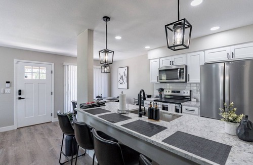 The Lakes Condo | *July/Aug Special* Pool~Near ASU |Sundevil Stay