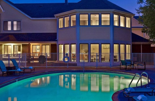 Eagan House | Just What You Were Looking For! w/ Kitchen, Free Parking, Outdoor Pool!