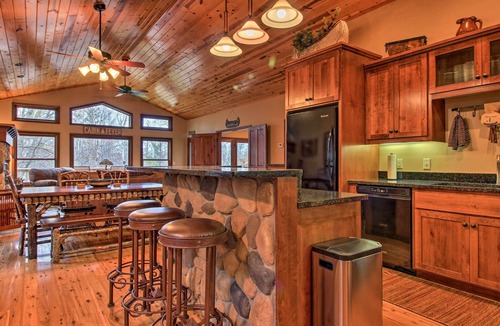 Breezy Point House | Kayak, Canoe, Boat, Relax & Visit the Classic Tourist Spots from Easy Breez'n