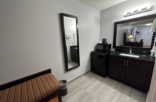 Windsor Hotel | Kenora Motel