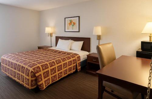 Roseville Hotel | Key Inn Roseville