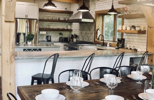 Killington House | Killington - Book 3 nights get 4th FREE this FALL!