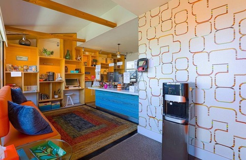 Seaside Apartment | King Bed with River View