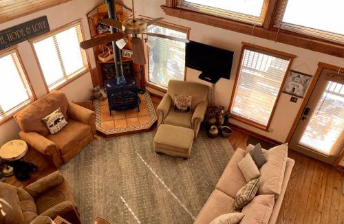 Red River House | Kings Mountain Kabin With High Speed Wifi