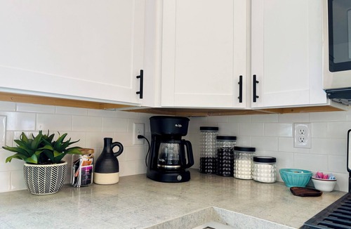 Trinidad House | Kit Carson Bungalow: AC/Heat + Pets Free!