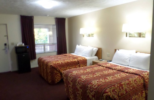 Oswego Hotel | Knights Inn Oswego