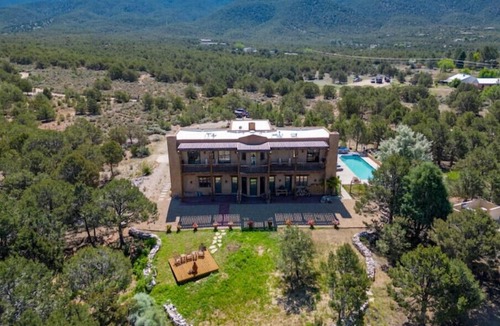 Taos House | La Doña Estatenn