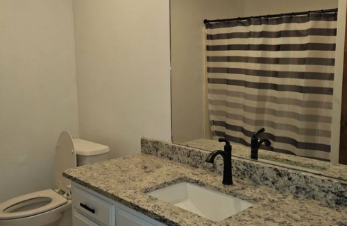Hobart House | La Flor Cozy First Floor Only! Townhome in Hobart Oklahoma