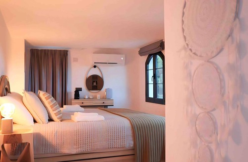 New Golden Mile House | La Piña Verde