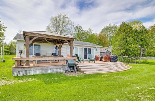 North Hero House | Lake Champlain Family Retreat with Deck and Yard