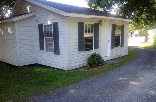 North Hero Cabin | Lake Champlain Islands Cottage on Carry Bay, North Hero Vermont. Cottage 3