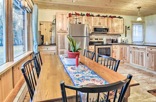 Chazy Cabin | Lake Champlain Vacation Rental on Private Lot