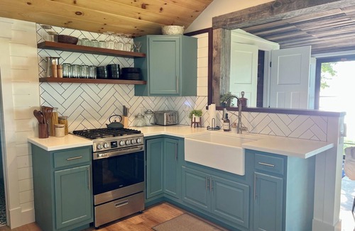 Swanton Cottage | Lake Champlain Waterfront: Renovated Cottage, Sunsets, Kayaks & Paddle Boards!