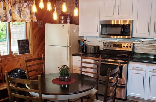 Webster Cabin | Lake Front 3 Bedroom cabin with FREE use of pontoon.