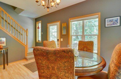 Navarre House | Lake Minnetonka Area Townhome Less Than 1 Mi to Boat Ramp!