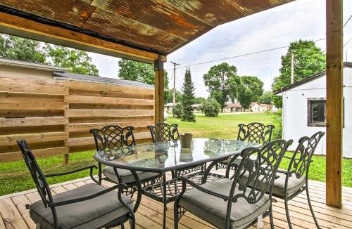Pepin House | Lake Pepin Cottage with Patio - Walk to the Marina!
