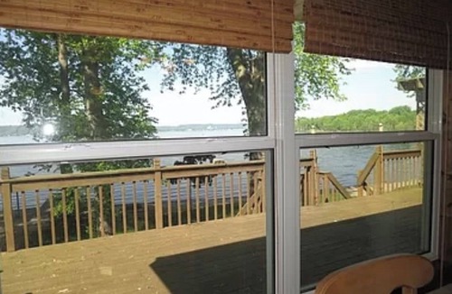 Pepin House | Lake Pepin lakehouse on Private Beach: Dock, Kayaks, Paddleboards.& Peddle Boat…