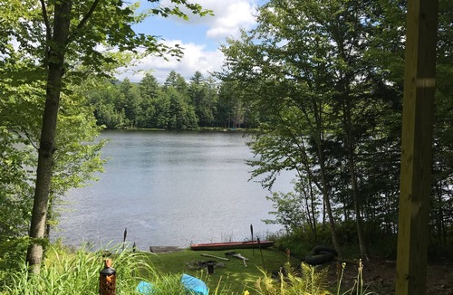 Woodsville House | Lakefront 3 Bed, 3 Bathroom log cabin in White Mountains