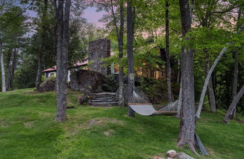 Stoddard Cabin | Lakefront Cabin/314' Shoreline