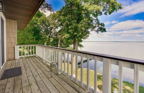 Lake Wissota House | Lakefront Chippewa Falls Haven w/Private Deck!