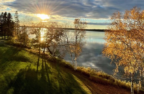 Birchwood Condo | Lakefront Efficiency Condo with Indoor Pool/Hot Tub - Tagalong Resort Unit 431B