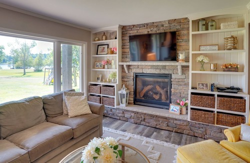 Gloversville House | Lakefront Gloversville Getaway w/Beach & Dock!