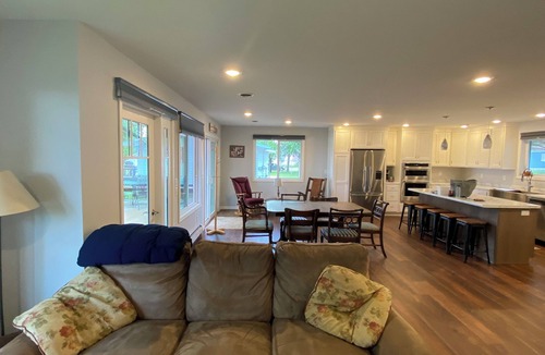 Shell Lake House | Lakefront house on beautiful Shell Lake, come and relax.