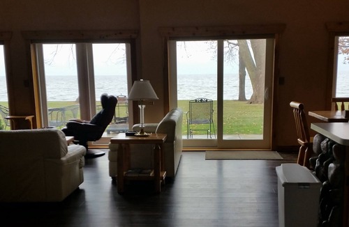 Onamia House | Lakeshore Townhome Lake Mille Lacs