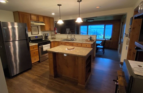 Luck Cabin | Lakeside Cottage - Amazing WI lake cabin perfect for the family