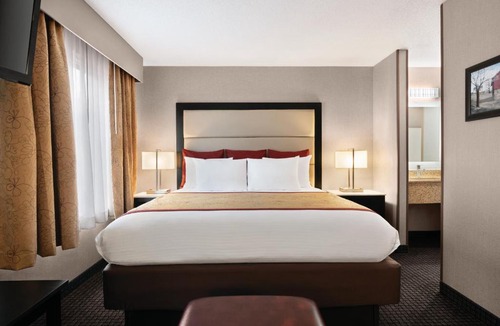 Witmer Hotel | Lancaster Suites