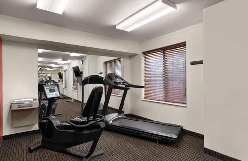 Witmer Hotel | Lancaster Suites
