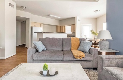 Southbelt/Ellington Apartment | Landing | Beautiful 2BD, Game Room, Gym