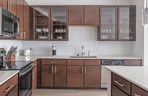 Woodland Heights Apartment | Landing | Beautiful Studio, Yoga Studio, Gym