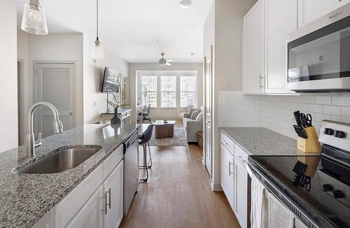 Murfreesboro Apartment | Landing | Stunning 1BD, Yoga Studio, Clubhouse