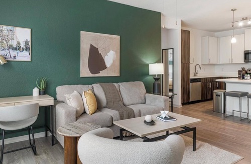 Fairvilla Apartment | Landing | Stunning 2BD, Clubhouse, Gym