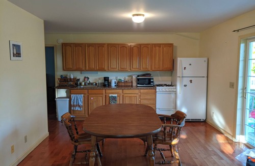 Addison Apartment | Large 1-Bdrm+ Apartment Surrounded by Nature in Rural Vermont