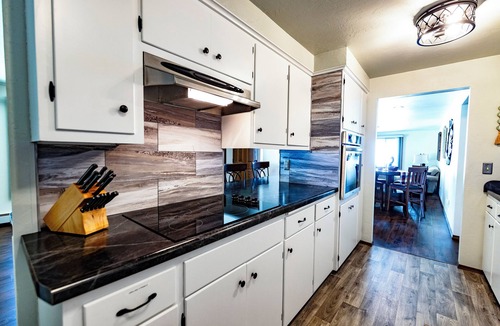 Ashwaubenon House | Large 2-Unit House-Near Lambeau